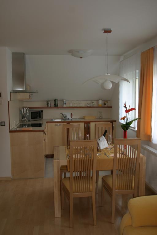 Apartments Veno Laško Zimmer foto